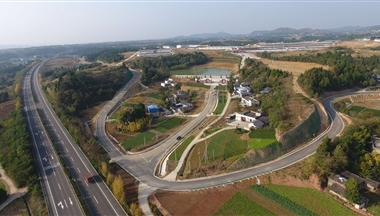 【川观新闻】站高谋远：做中国高端食品的领导者&mdash;&mdash;铁骑